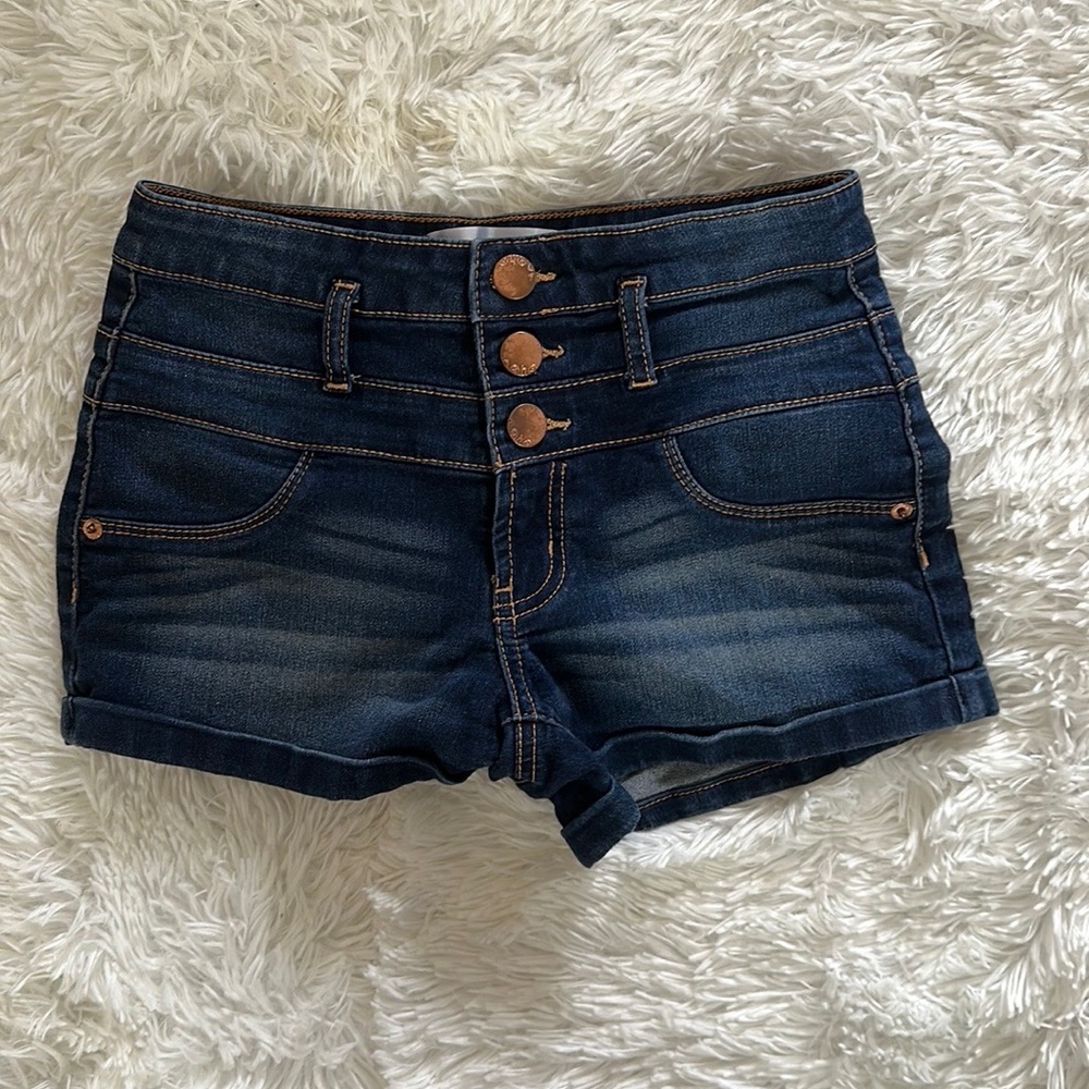 Size 3 shorts